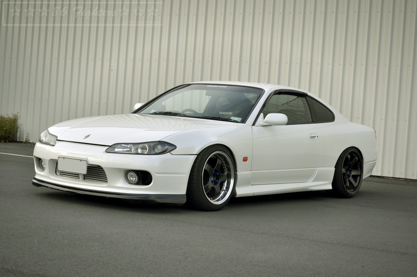 the exterior was done next with the addition of a DC2 Front lip and Aero 